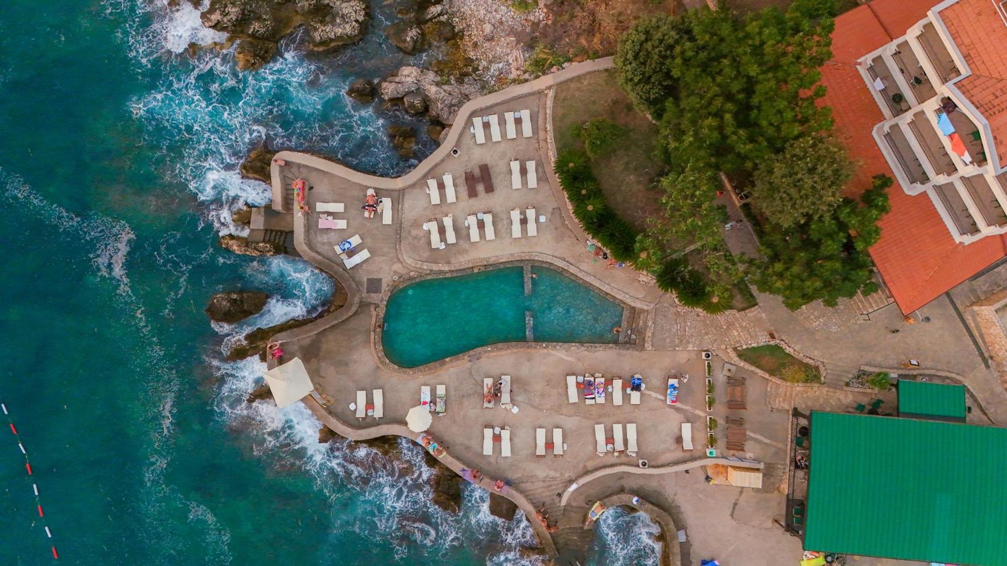 Hotel R Utjeha Buitenkant foto